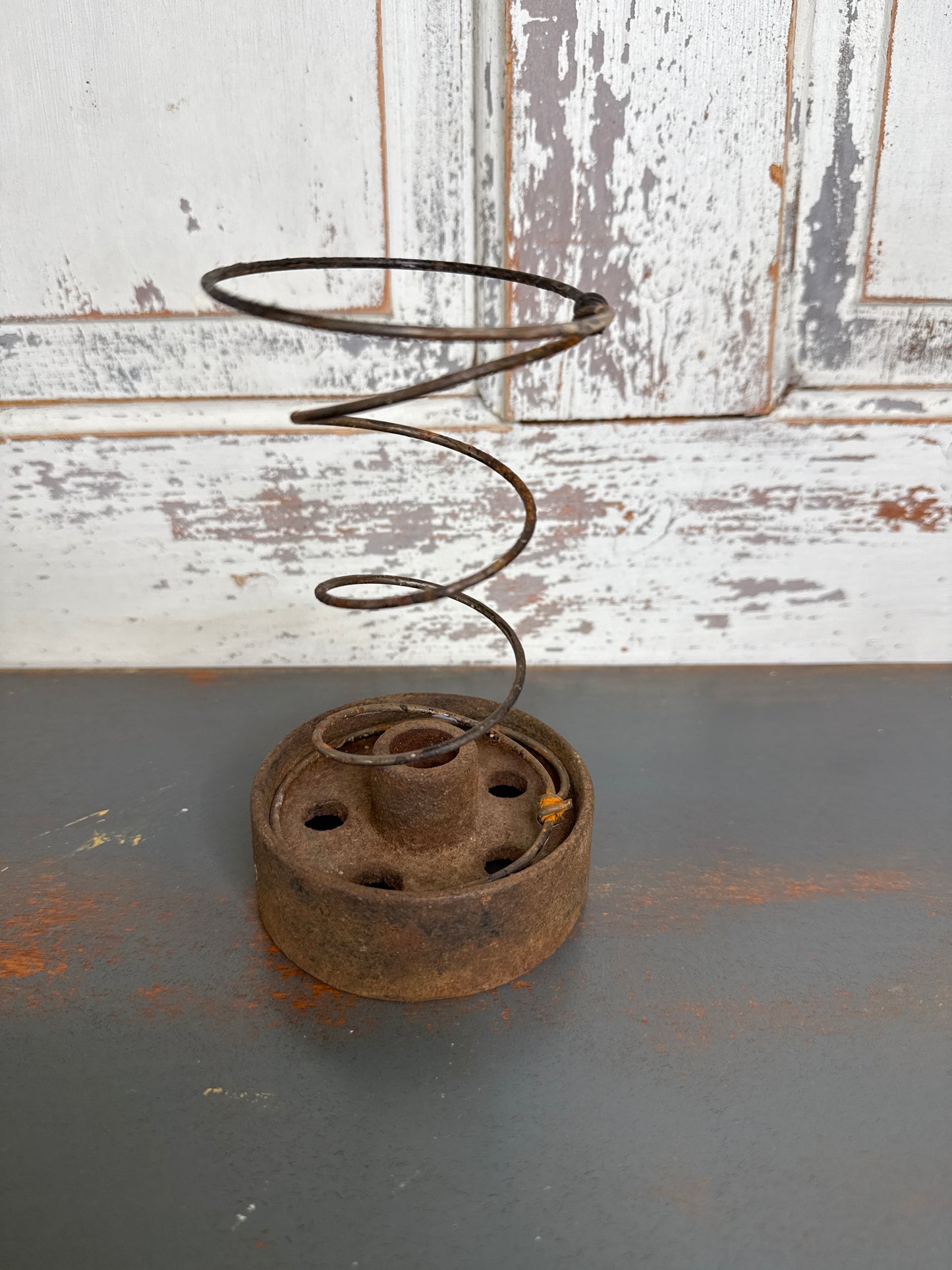 Gear with Spring Rusted Patina (A1)