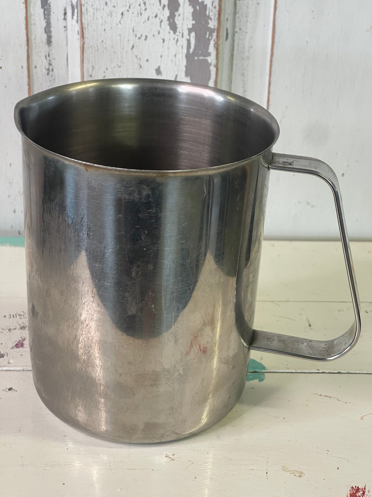 Vollrath 81020 Straight Sided Stainless Steel Finish 2 Qt. Pitcher Sheboygan, WI