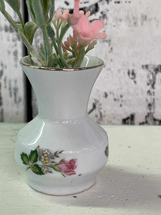 Colonial Leart Porcelain Vase - Made in Brazil - Rose Design