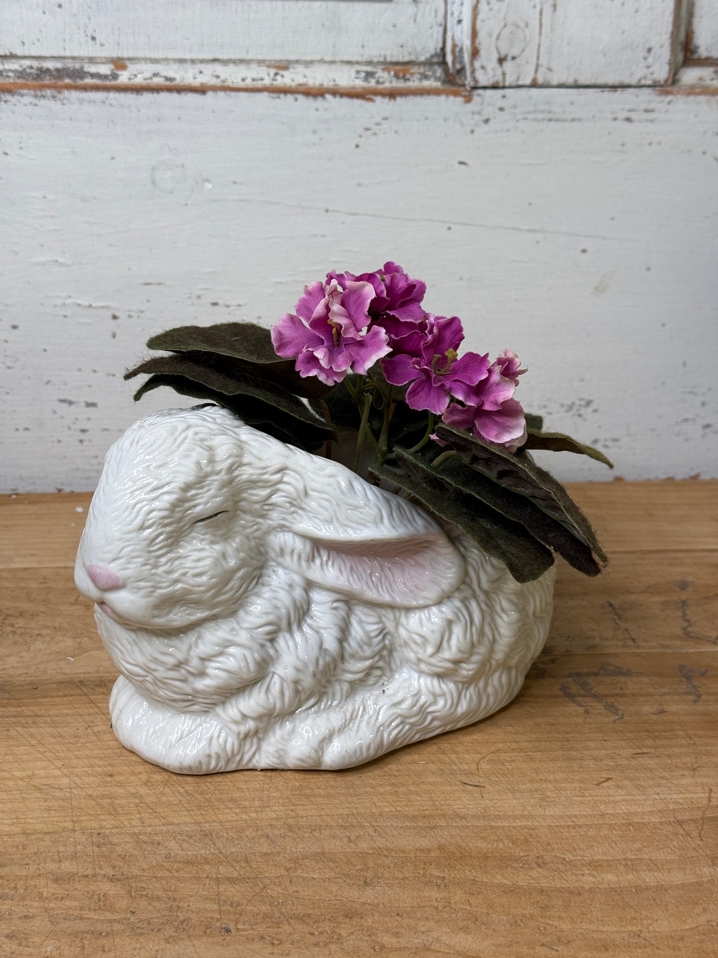 FTDA Bunny Planter Made in Taiwan  (A2)