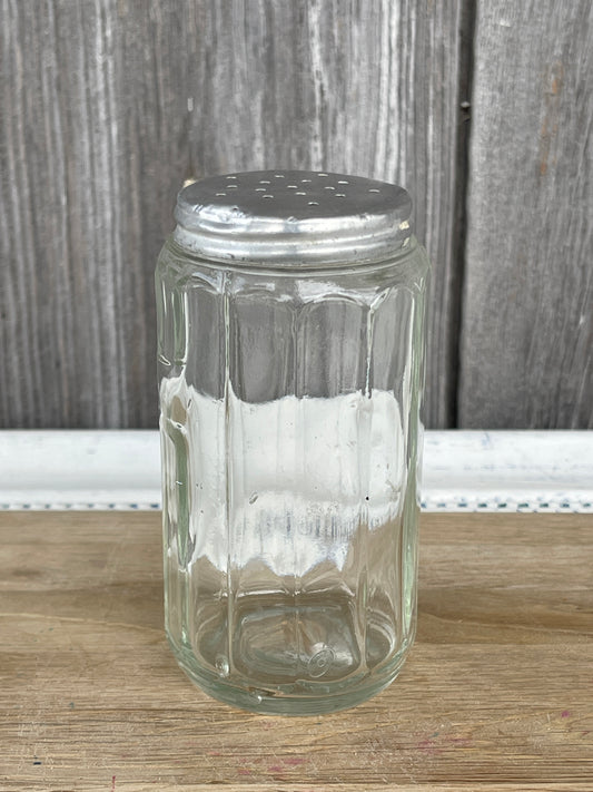 Clear Jar Metal Cap Shaker